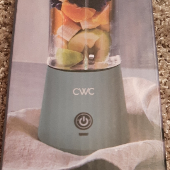 CWC Portable Blender - Green - Picture 3 of 7